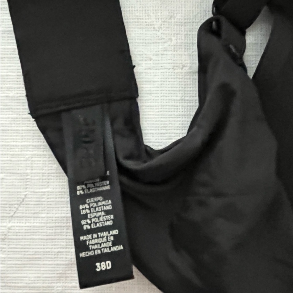 Victorias Secret x Skims Black Underwire Bra - Picture 4 of 6